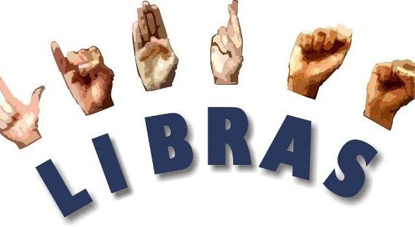 Associação de Surdos de Palmeira oferece cursos de Libras