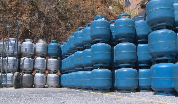 Reajuste no preço do gás de cozinha chega às distribuidoras