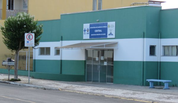 Posto central estará aberto no sábado para atualização de vacinas
