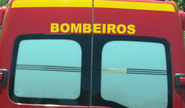 Motorista fica ferido após tombamento em Faxinal dos Silva