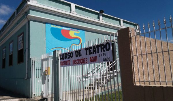Casarão das Artes oferta curso de teatro gratuito para alunos da rede pública
