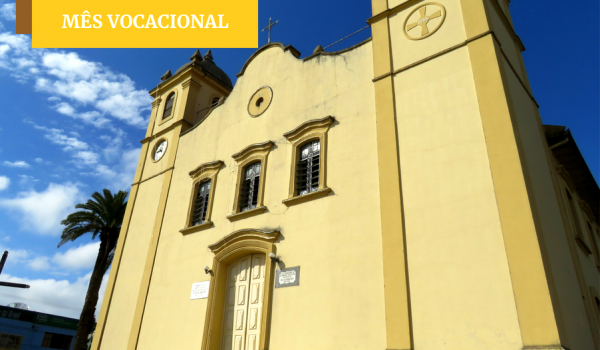 É hora de doar pra formar novos sacerdotes