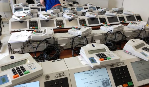 Cartório Eleitoral de Palmeira prepara urnas para eleição