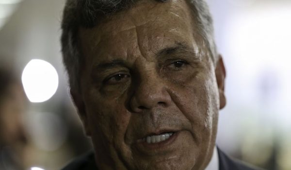 Decreto de posse de arma pode sair ainda neste mês