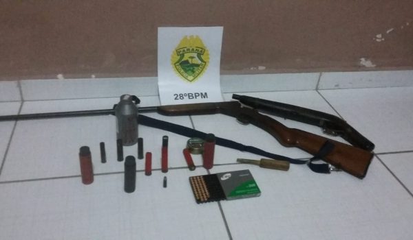 PM recebe duas denúncias distintas sobre mesmo suspeito e localiza armamento