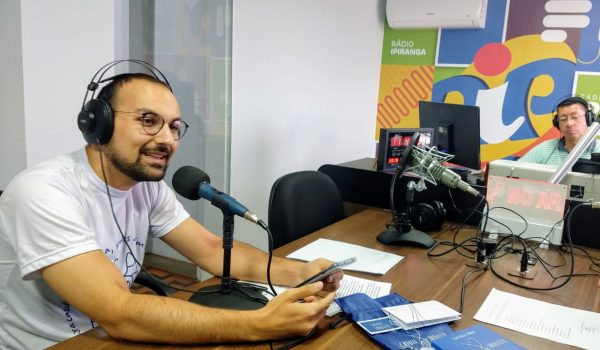 Sentimentos e inquietudes despertam palmeirense a transformar emoções em livro