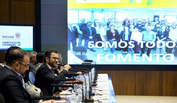 Fomento Paraná reduz juros para operações de microcrédito