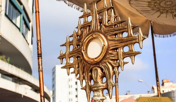 Arquidiocese de Curitiba anuncia mudanças na celebração de Corpus Christi