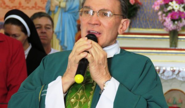 Padre Naves comenta sobre nova missão em Curitiba