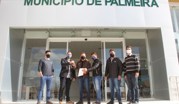 Município recebe chave da Central de Atendimento ao Cidadão de Palmeira