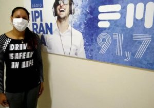 Mãe da Marcella Vitória fala sobre a recuperação da cirurgia das mãozinhas