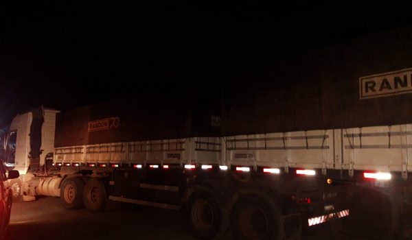 Polícia Militar de Palmeira recupera caminhão roubado na BR 277
