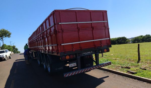 Carreta carregada de cimento é roubada na BR 277, em Palmeira