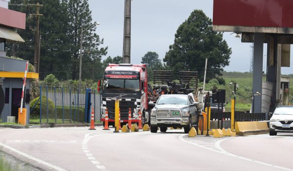 Estado e PRF organizam fluxo de veículos nas praças desativadas; veja como vai funcionar