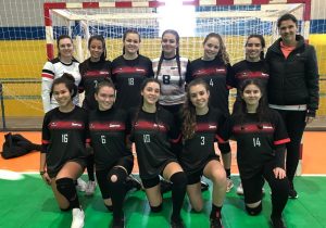 Handebol feminino sub-17 viaja para fase final dos Jogos Escolares do Paraná nesta sexta-feira (05)
